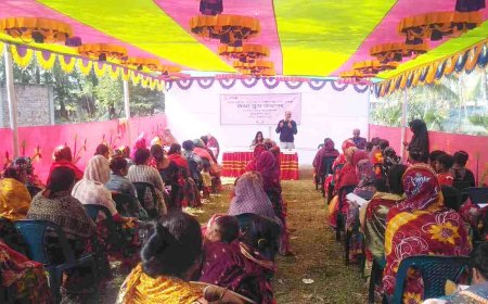 অগ্রগতি সংস্থার আয়োজনে ডুমুরিয়ার তথ্য বুথ ক্যাম্প অনুষ্ঠিত