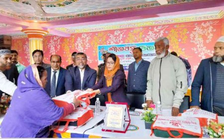 দুই শতাধিক দুস্থ পরিবারকে শীতবস্ত্র দিলো 'কালিগঞ্জ আলোর পথিক ফাউন্ডেশন'