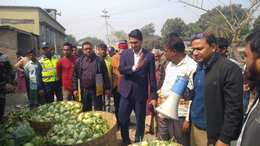 মহামান্য হাইকোর্টে নির্দেশ বাস্তবায়নে ডুমুরিয়ার আঠারমাইলে উচ্ছেদ অভিযান