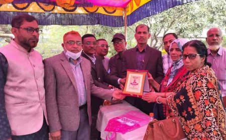 কালিগঞ্জ রোকেয়া মনসুর মহিলা কলেজের সহকারী অধ্যাপক সুফিয়া খাতনকে অবসরজনিত বিদায় সংবর্ধনা প্রদান