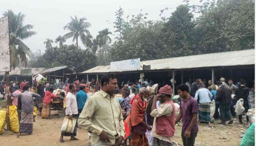 ডুমুরিয়ায় আদালতের নির্দেশনা অমান্য করায় পণ্যবাহী গাড়ি জব্দ