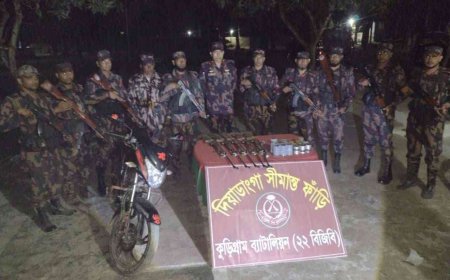 ভূরুঙ্গামারীতে ভারত হতে বাংলাদেশে আসা ৬ অস্ত্র ও ৩৩ হাজার ১শ গোলাবারুদ উদ্ধার