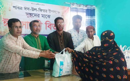 কালিগঞ্জ রিপোর্টার্স ক্লাবের পক্ষ থেকে দুস্থদের ঈদসামগ্রী ও খাদ্য সহায়তা প্রদান