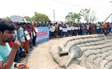 আশাশুনির খোলপেটুয়া নদীর ভাঙনরোধ ও টেকসই বেড়িবাঁধ নির্মাণের দাবি