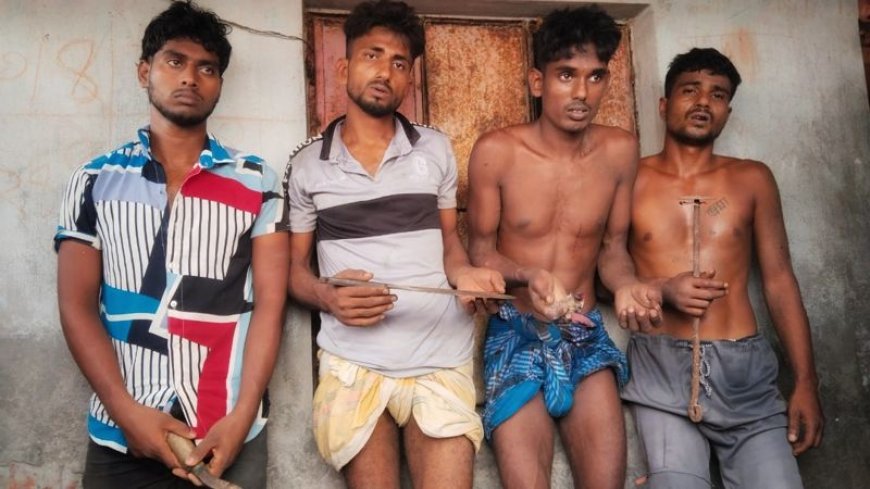 সাতক্ষীরার কালিগঞ্জে মৎস্যঘেরে ডাকাতির চেষ্টাকালে আটক ৪