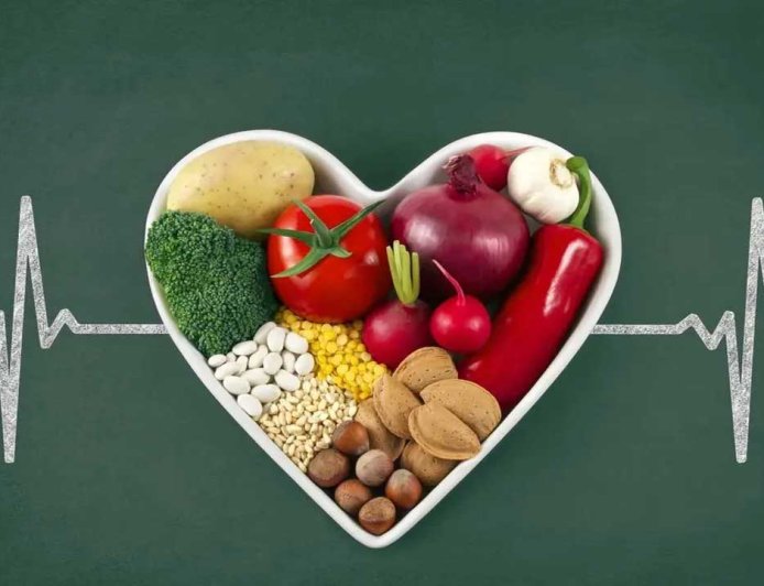 হার্টের যত্নে যেসব খাবার খাবেন