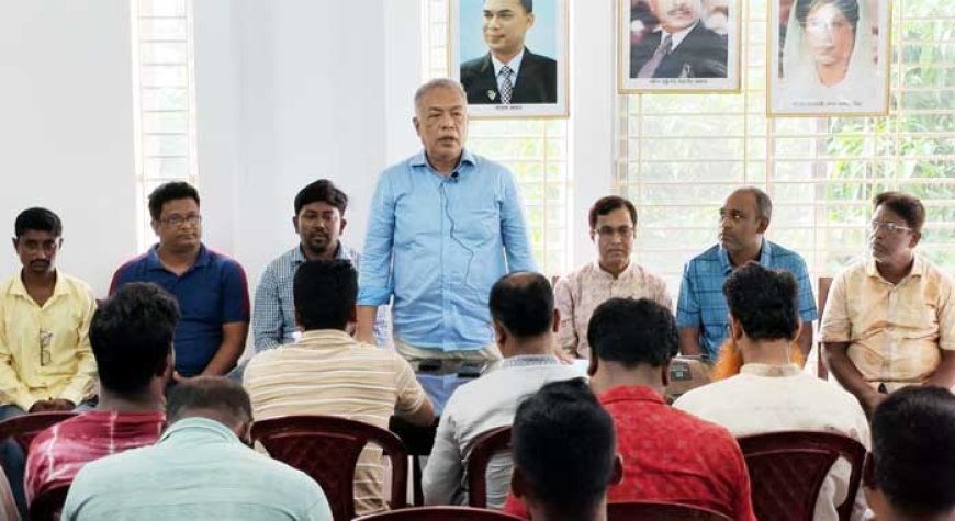 গণমাধ্যম কর্মীদের সাথে সাতক্ষীরা-৩ আসনে বিএনপি’র মনোনয়ন প্রত্যাশী ডা. শহিদুল আলমের মতবিনিময়