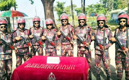 সুনামগঞ্জে বিজিবির অভিযানে ২৪ ইলেকট্রিক ডেটনেটর উদ্ধাৱ
