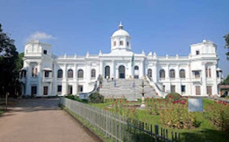 ভ্রমণ কাহিনী: 'ঘুরে এলাম তাজহাট'