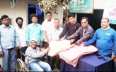 সাতক্ষীরার কালিগঞ্জে  দুস্থ ও প্রতিবন্ধীদের মাঝে কম্বল বিতরণ করলো 'কুটির'