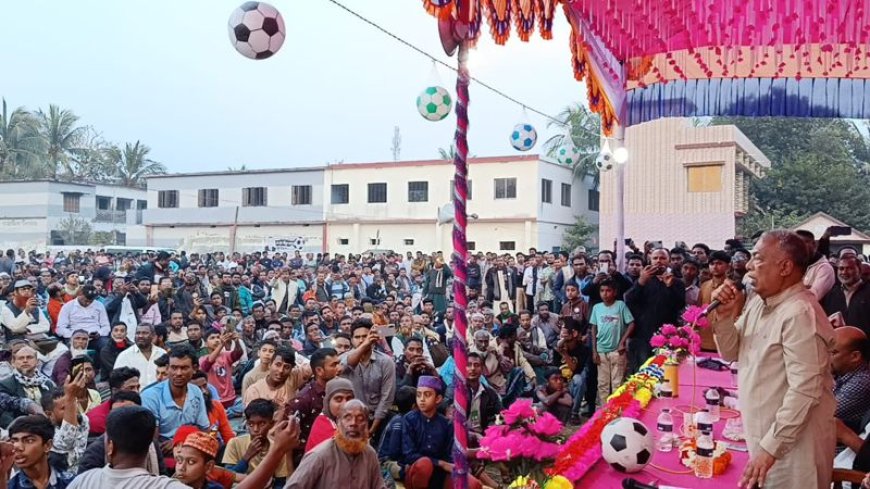 সাতক্ষীর কালিগঞ্জে ডা. শহিদুল আলমের ফুটবল প্রতীকের জনসভা জনসমুদ্রে পরিণত