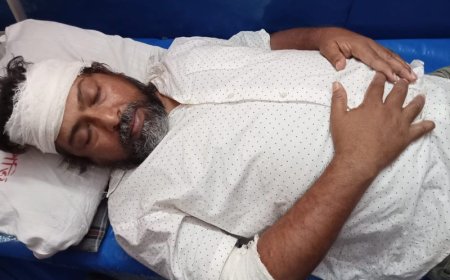 শ্যামনগরে যুবদল নেতার নেতৃত্বে প্রেসক্লাবে ঢুকে সভাপতির উপর হামলা