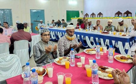 কালিগঞ্জে ইউপি চেয়ারম্যান অ্যাসোসিয়েশনের উদ্যোগে ইফতার মাহফিল