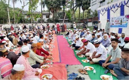 কালিগঞ্জে শহীদ প্রেসিডেন্ট জিয়াউর রহমান ও বেগম খালেদা জিয়ার রূহের মাগফিরাত কমানাঢ দোয়া ও ইফতার মাহফিল