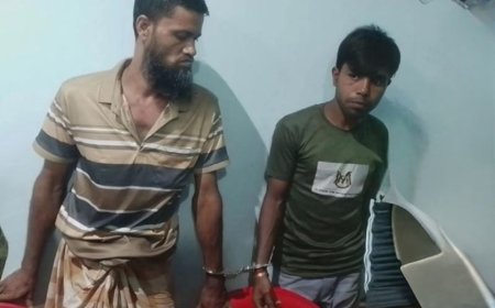 আশাশুনির বেউলায় গাঁজাসহ বিক্রেতা ও ক্রেতা আটক