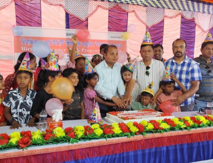 দেবহাটায় ব্যতিক্রমধর্মী জন্মদিন উদ্‌যাপন