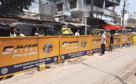 সৈয়দপুর শহরের তীব্র যানজট নিরসনে সড়কগুলোতে বসানো হচ্ছে স্থায়ী ডিভাইডার