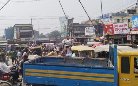 ফুটপাত ও সড়ক দখলে সৃষ্ট যানজটে অতিষ্ঠ সৈয়দপুরবাসী