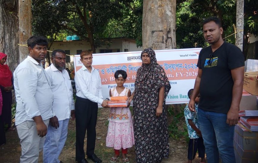 দেবহাটায় নিবন্ধিত ও কমিউনিটি শিশুদের জন্মদিন উদযাপন উপলক্ষে উপহার বিতরণ