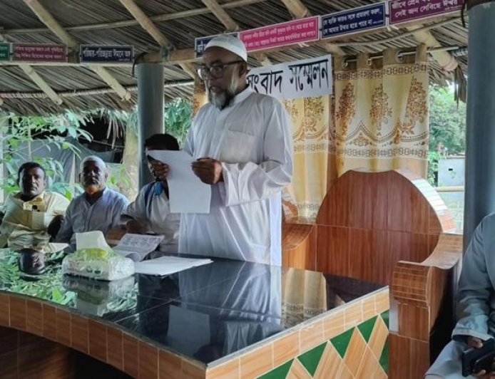 অপপ্রচারের প্রতিবাদ জানালেন কালিগঞ্জের মথুরেশপুর ইউপি চেয়ারম্যান আব্দুল হাকিম