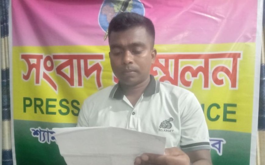 শ্যামনগরে আসামি পলায়নে সহায়তাকারী আল আমিনের বিরুদ্ধে সংবাদ সম্মেলন