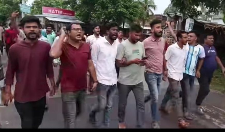 কালিগঞ্জে প্রধানমন্ত্রীকে কটুক্তি ও ছাত্রদল নেতাদের উপর হামলার প্রতিবাদে বিক্ষোভ সমাবেশ