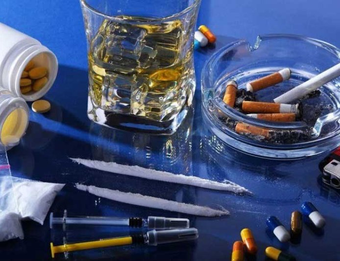 দেশে  নীরবে ছড়িয়ে পড়েছে বিচিত্র মাদক