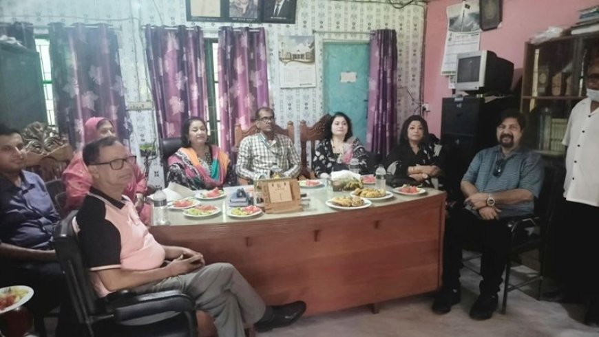 কালিগঞ্জ রোকেয়া মনসুর মহিলা কলেজে দরিদ্র ও মেধাবী শিক্ষার্থীদের পাশে প্রতিষ্ঠাতার পরিবার