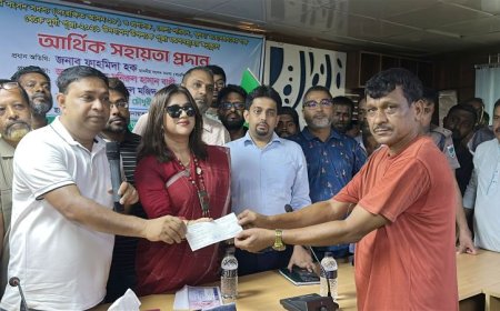 খুলনার পাইকগাছায় ১৫১ পূজামণ্ডপে অর্থ সহায়তা প্রদান 