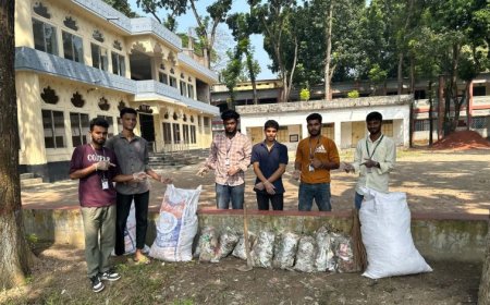 সাতক্ষীরা কমিউনিটির স্বেচ্ছাসেবীদের পরিচ্ছন্নতা অভিযান