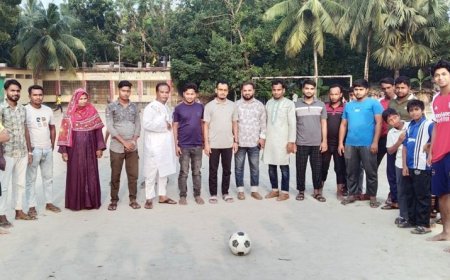 দেবহাটায় ৪ দলীয় ফুটবল টুর্ণামেন্টের ফাইনাল খেলা অনুষ্ঠিত