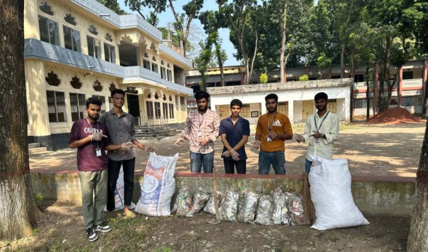 সাতক্ষীরা কমিউনিটির স্বেচ্ছাসেবীদের পরিচ্ছন্নতা অভিযান